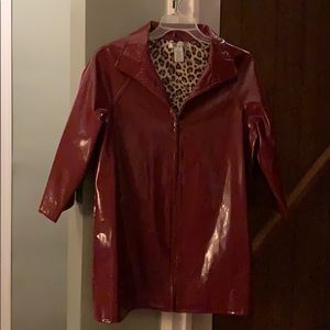Womens burgundy raincoat animal print lined Size 8